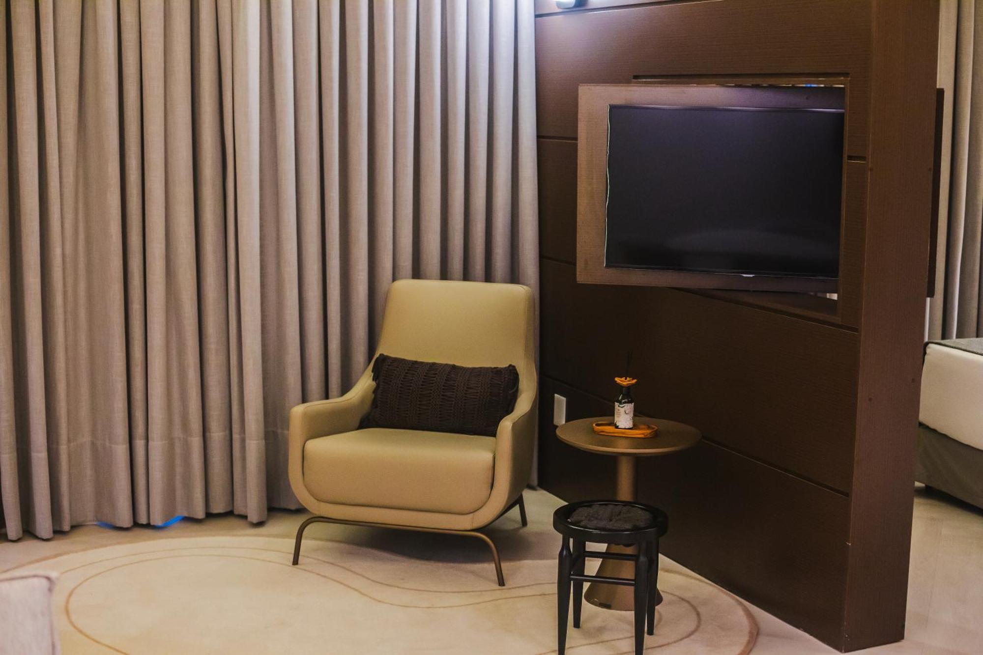 Mercure Camboriu Balneario Camboriu Bagian luar foto