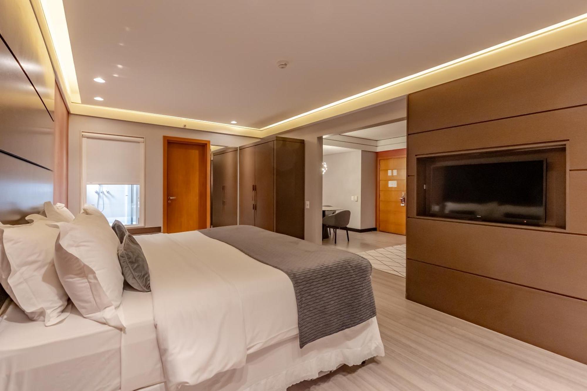 Mercure Camboriu Balneario Camboriu Bagian luar foto